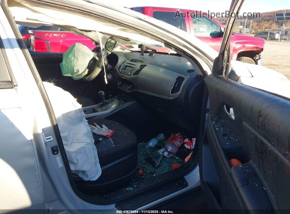 KNDPB3AC2G7811268 2016 KIA SPORTAGE Silver Vista interior delantera
