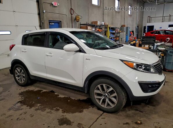 KNDPBCAC8G7868641 2016 KIA SPORTAGE White Przód prawy