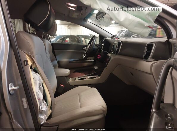 KNDPMCAC6K7579096 2019 KIA SPORTAGE Gray Vista interior delantera