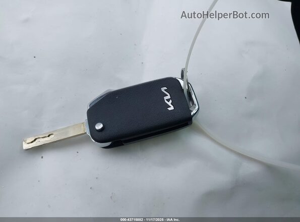 KNDPUCDG7R7153622 2024 KIA SPORTAGE HYBRID Серебряный Вид панели приборов