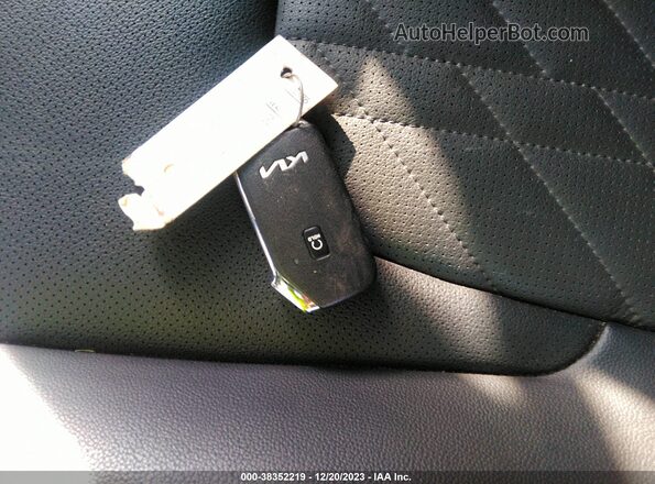 KNDPYDAH2P7093303 2023 KIA SPORTAGE PLUG-IN HYBRID Dark Blue Вид панели приборов