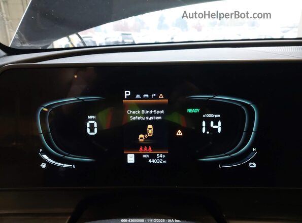 KNDPYDAH8P7085576 2023 KIA SPORTAGE PLUG-IN HYBRID Green Widok tylnych siedzeń