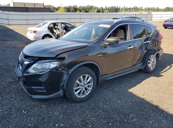 KNMAT2MV2HP569657 2017 NISSAN ROGUE Черный Передняя левая четверть