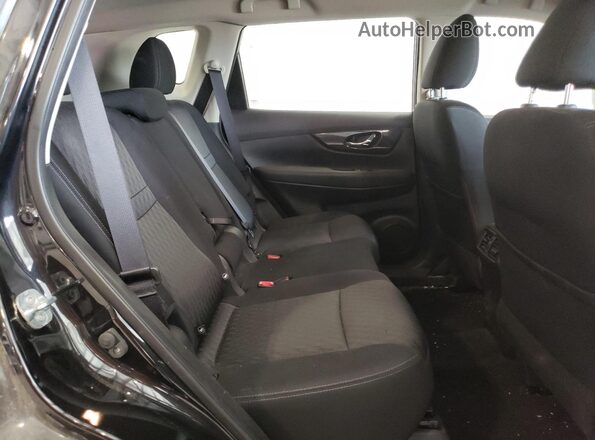 KNMAT2MV6HP541733 2017 NISSAN ROGUE Black უკანა სალონის ხედი