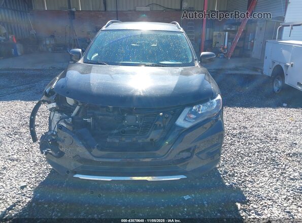 KNMAT2MV7HP573199 2017 NISSAN ROGUE Black ხელსაწყოთა პანელის ხედი