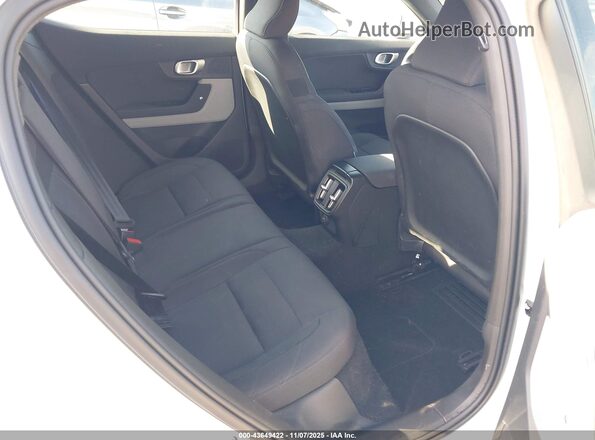 LPSED3KA7NL078646 2022 POLESTAR 2 White Widok naklejki z numerem VIN