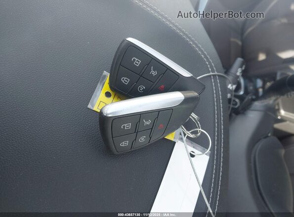 LRBAZLR48MD110759 2021 BUICK ENVISION Gray Dashboard view