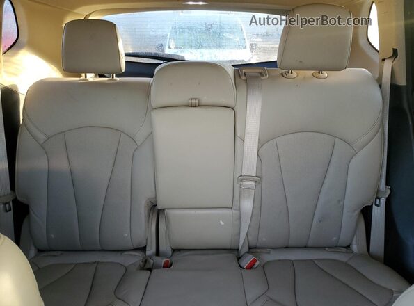 LRBFXDSAXHD216668 2017 BUICK ENVISION White Vista de los asientos traseros