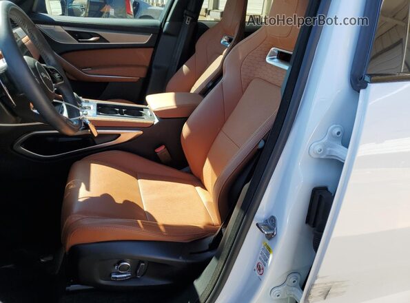 SADCT2EX0SA753650 2025 JAGUAR F-PACE White Vista interior delantera