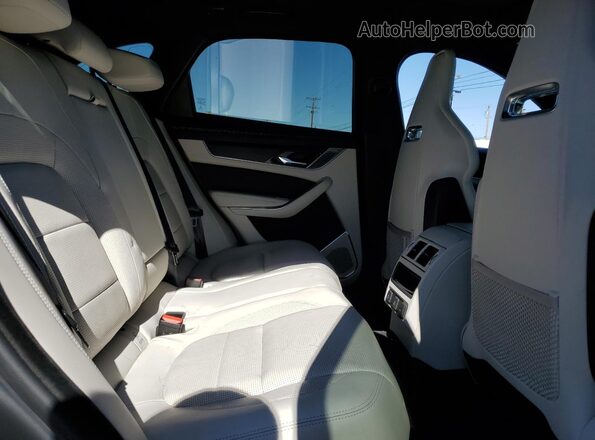 SADCT2EX7RA720428 2024 JAGUAR F-PACE Blue Rear interior view