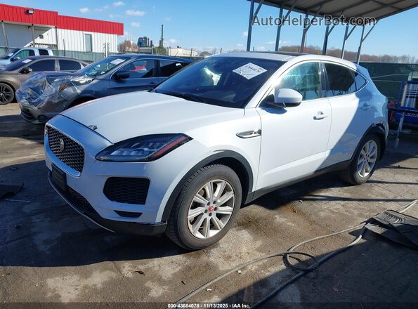 SADFJ2FX5J1Z30712 2018 JAGUAR E-PACE Белый Передняя левая четверть