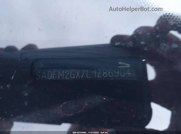 SADFM2GX7L1Z86904 2020 JAGUAR E-PACE Черный Вид подкапотного пространства