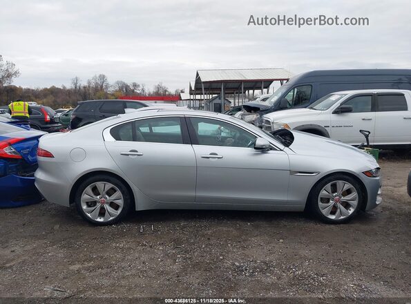 SAJAJ4FX5LCP64380 2020 JAGUAR XF Silver Widok wnętrza z tyłu