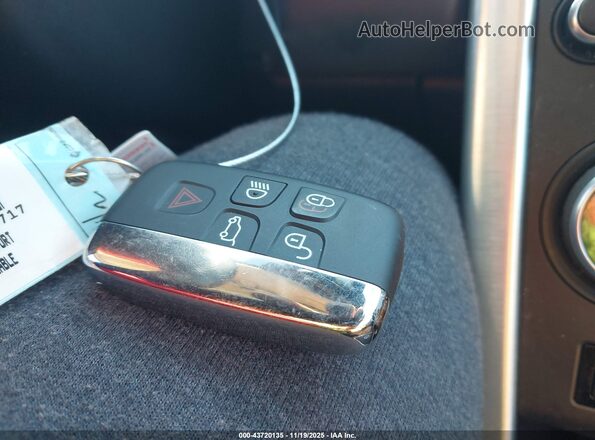 SALCT2FX0KH829717 2019 LAND ROVER DISCOVERY SPORT White Вид панелі приладів