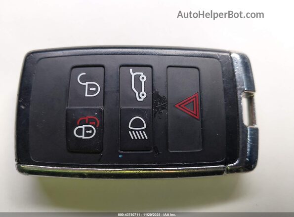 SALE9EEU4L2017714 2020 LAND ROVER DEFENDER Черный Вид панели приборов