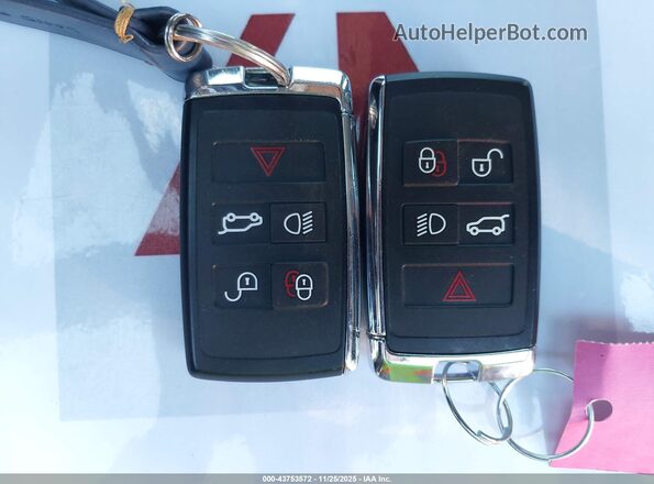 SALEJ7EX9R2300244 2024 LAND ROVER DEFENDER Black Vista del salpicadero