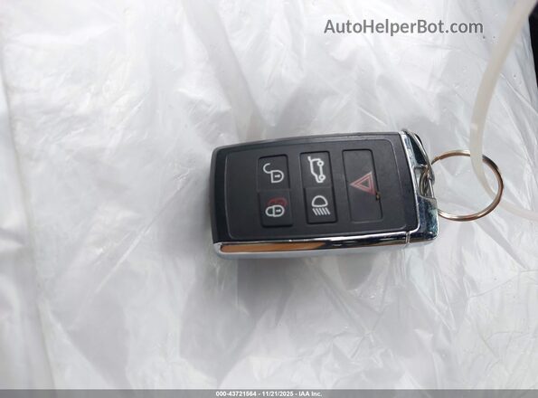 SALEX7EU3P2193015 2023 LAND ROVER DEFENDER Черный Вид панели приборов