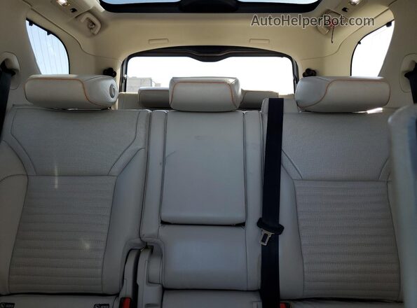 SALRT2RV3JA072534 2018 LAND ROVER DISCOVERY White Vista de los asientos traseros