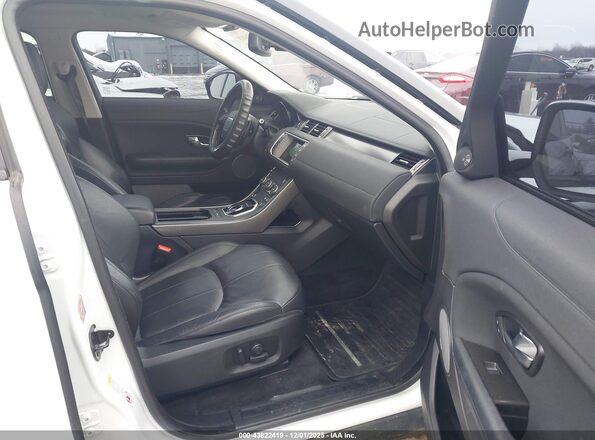 SALVP2RX9JH289629 2018 LAND ROVER RANGE ROVER EVOQUE White Widok wnętrza z przodu