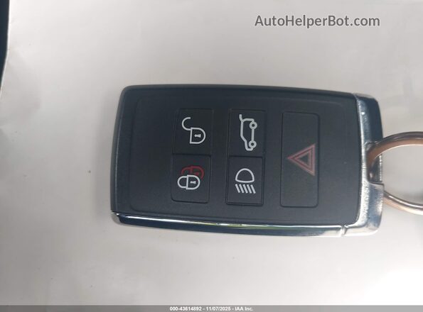 SALYJ2EX8NA346955 2022 LAND ROVER RANGE ROVER VELAR Белый Вид панели приборов