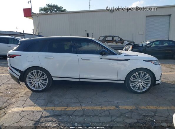 SALYL2RV3JA761159 2018 LAND ROVER RANGE ROVER VELAR White Вид задньої частини салону