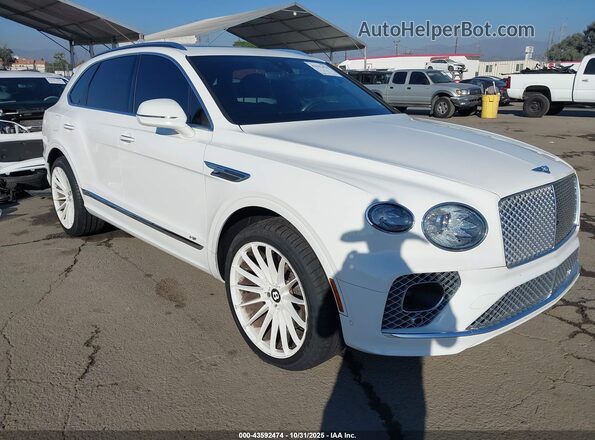 SJAAM2ZV7MC033750 2021 BENTLEY BENTAYGA White Delantero derecho