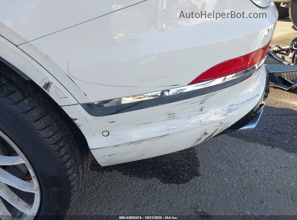 SJAAM2ZV7MC033750 2021 BENTLEY BENTAYGA White 
