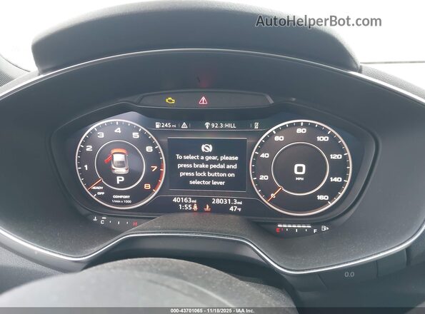 TRUC5AFV5H1011501 2017 AUDI TT White Widok tylnych siedzeń