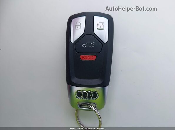 TRUC5AFV5H1011501 2017 AUDI TT White Widok deski rozdzielczej