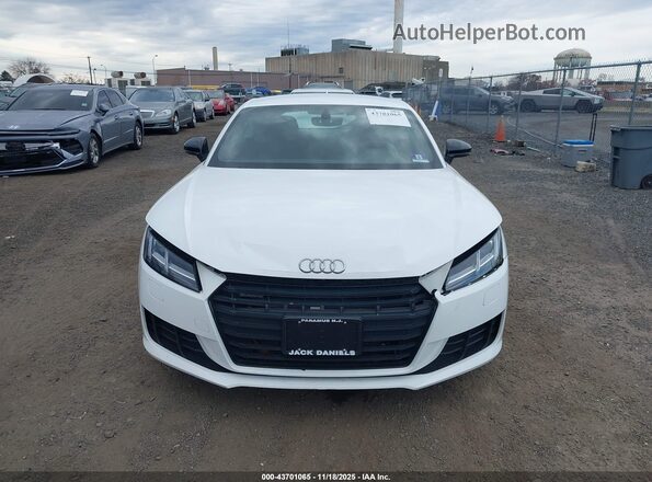 TRUC5AFV5H1011501 2017 AUDI TT White Widok zestawu wskaźników