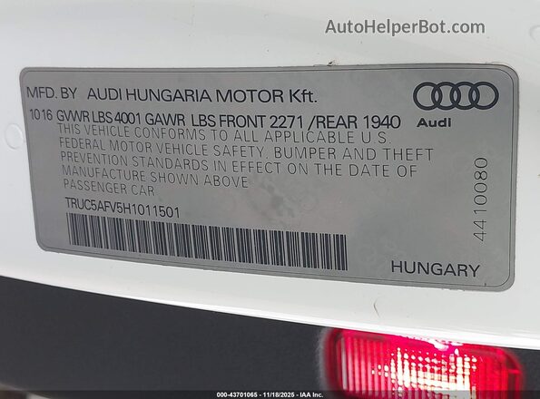 TRUC5AFV5H1011501 2017 AUDI TT White Widok komory silnika