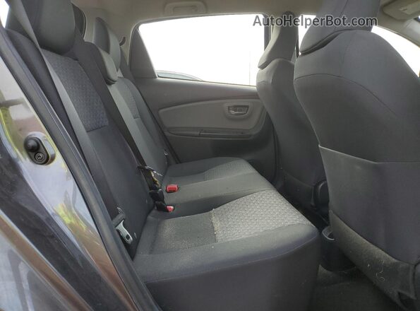 VNKKTUD35GA057544 2016 TOYOTA YARIS Серый Вид задней части салона