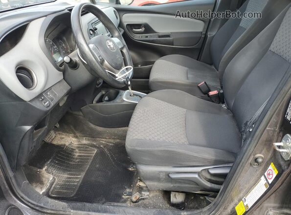 VNKKTUD35GA057544 2016 TOYOTA YARIS Серый Вид салона спереди