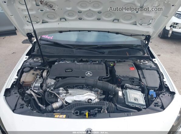 W1K3G4EB4NJ328720 2022 MERCEDES-BENZ A 220 Белый Вид сзади