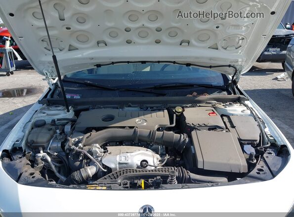 W1K3G4EBXNJ361575 2022 MERCEDES-BENZ A 220 Белый Вид сзади