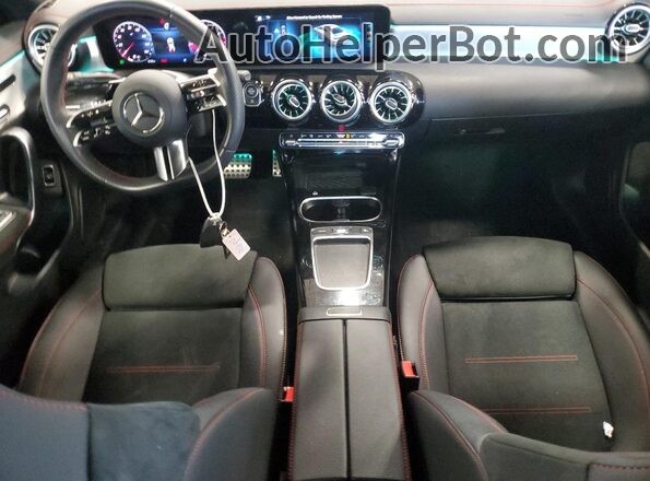 W1K5J4HB7RN472329 2024 MERCEDES-BENZ CLA-CLASS White Առջևի վահանակի տեսք