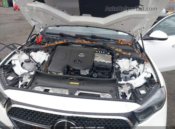 W1KLF4HB5SA135695 2025 MERCEDES-BENZ E-CLASS White Widok z tyłu