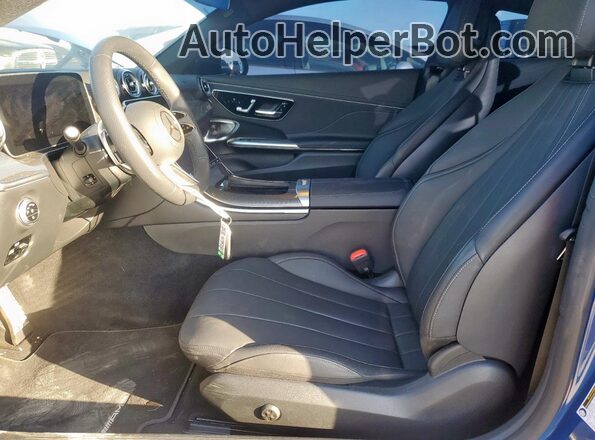 W1KMJ4HB2RF037482 2024 MERCEDES-BENZ CLE Blue Vista interior delantera