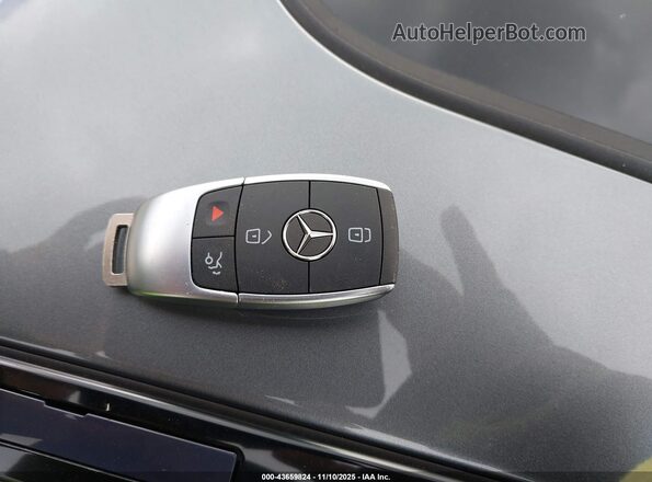 W1KWF8DB9MR641061 2021 MERCEDES-BENZ C-CLASS Серый Вид панели приборов