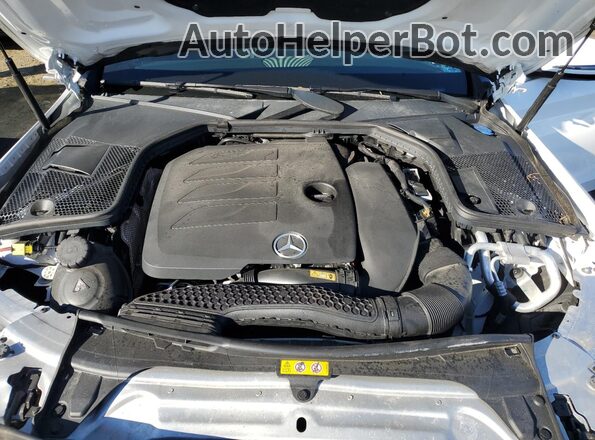 W1KWF8EB5MR632078 2021 MERCEDES-BENZ C White Vista interior trasera