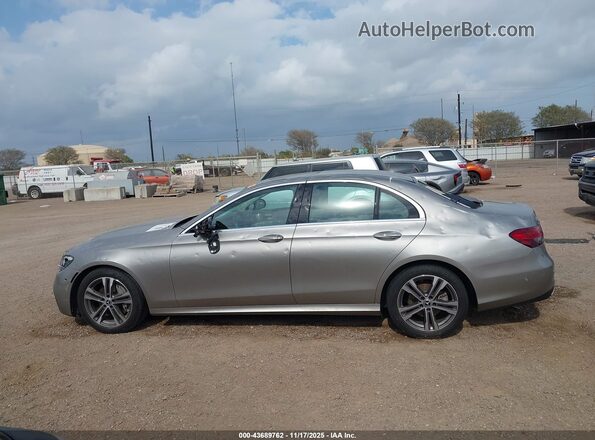 W1KZF8DB3NB080377 2022 MERCEDES-BENZ E-CLASS Серый Вид задней части салона