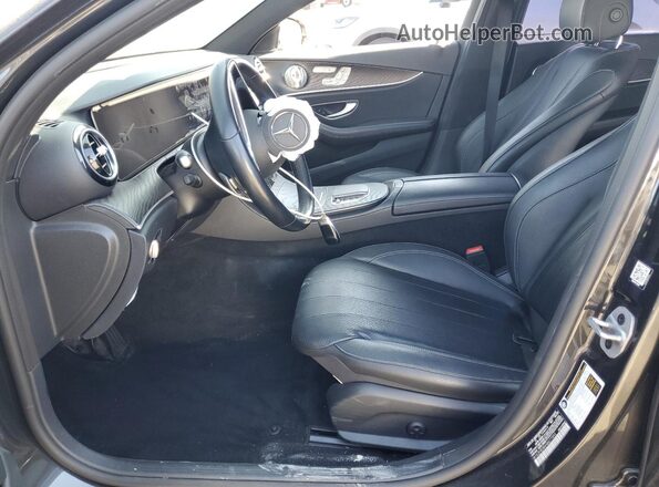 W1KZF8DB4NB077892 2022 MERCEDES-BENZ E Черный Вид салона спереди
