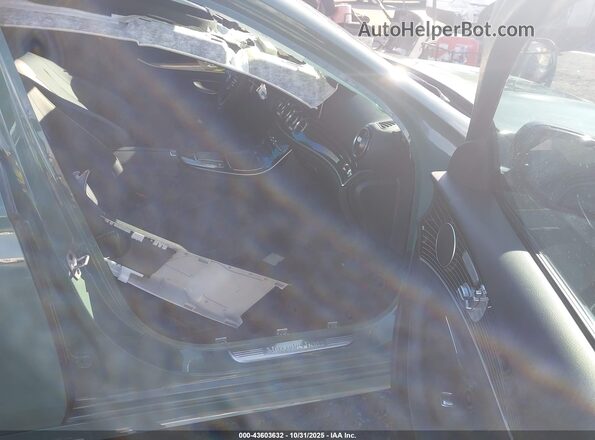 W1KZF8DB8PB164357 2023 MERCEDES-BENZ E-CLASS Green Widok wnętrza z przodu