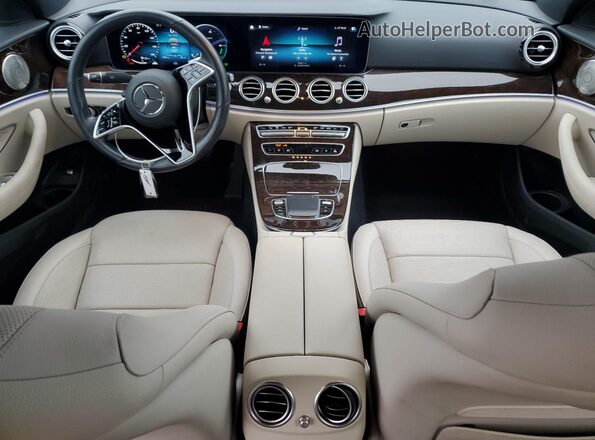W1KZF8EB5MA953582 2021 MERCEDES-BENZ E Black წინა პანელის ხედი