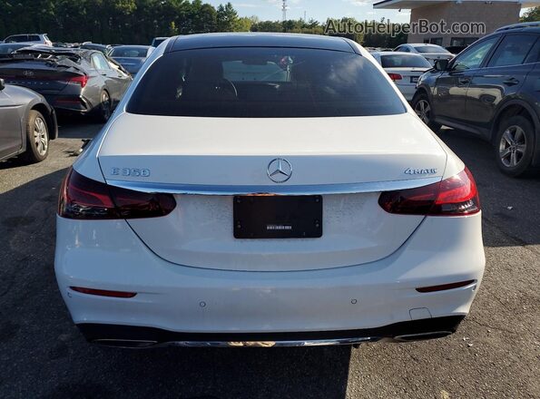 W1KZF8EB6PB176408 2023 MERCEDES-BENZ E White Widok z tyłu