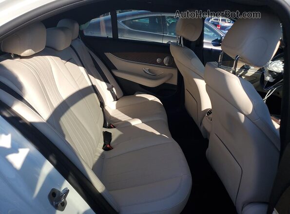 W1KZF8EB6PB176408 2023 MERCEDES-BENZ E White Widok tylnych siedzeń