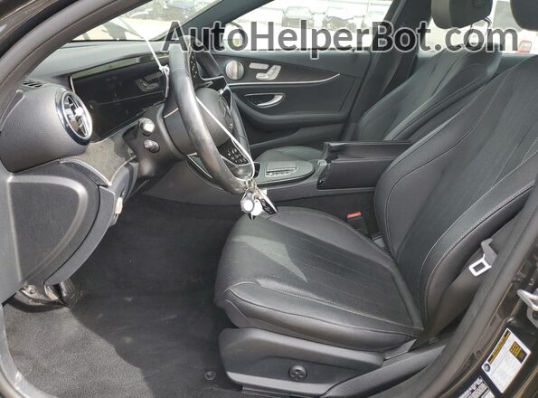 W1KZF8EB9NB073254 2022 MERCEDES-BENZ E Серый Вид салона спереди