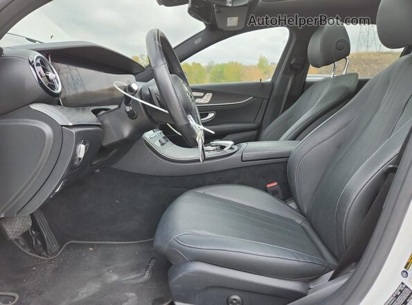 W1KZF8EBXLA810206 2020 MERCEDES-BENZ E White Vista interior delantera
