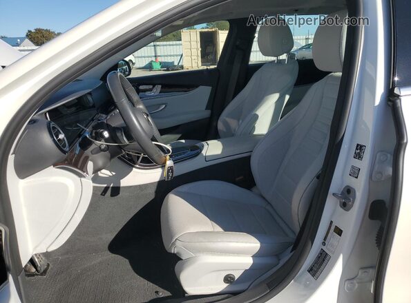 W1KZH6AB4NB016786 2022 MERCEDES-BENZ E White Widok wnętrza z przodu