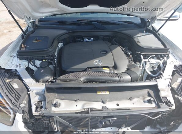 W1N0G8DB1NG080650 2022 MERCEDES-BENZ GLC 300 White Widok z tyłu
